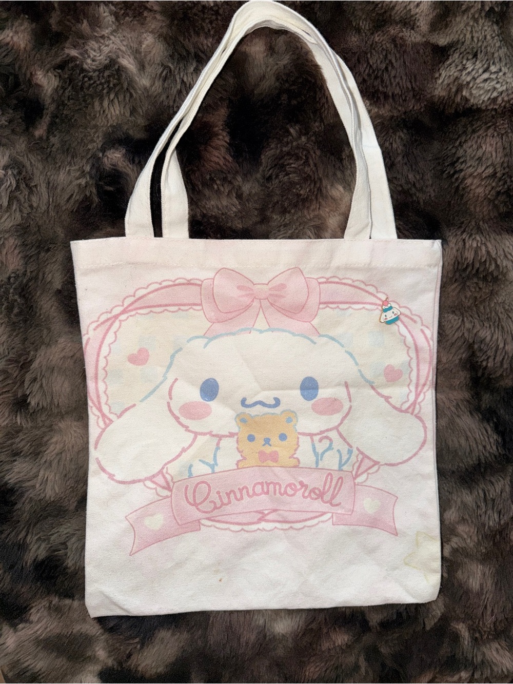 Sanrio Cinnamoroll Cream Tote with Collectible Pin